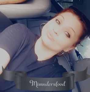 Meet your Posher, Nikki